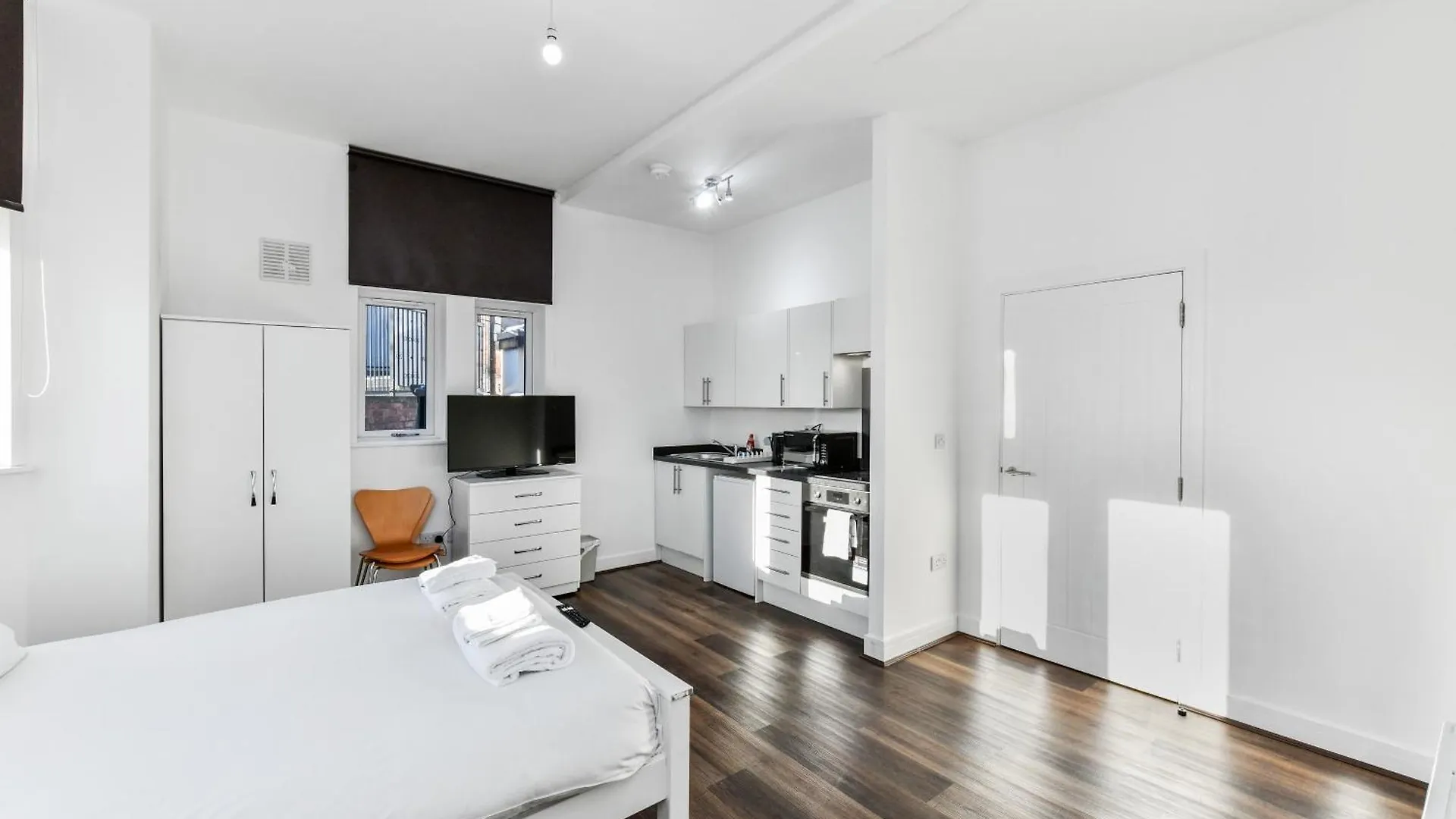 Church Street Flat 2 - Minimalist Studio In New Basford Nottingham